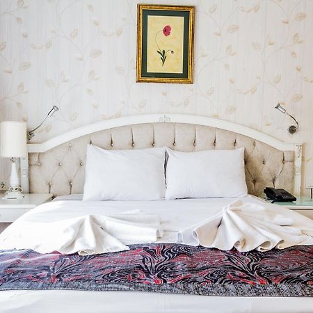 Elisa Hotel イスタンブール エクステリア 写真