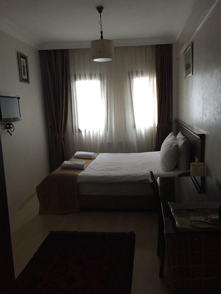 Elisa Hotel イスタンブール エクステリア 写真